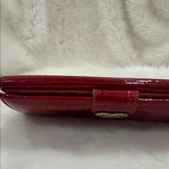 Gucci red patent leather wallet heart closure - Picture 7 of 16